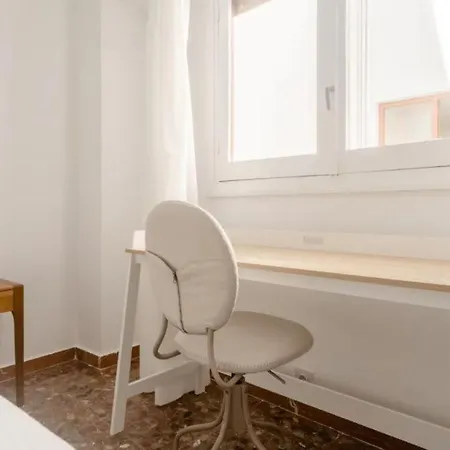 Alohalacant I Piso Nuevo En La Playa Y En El Ayuntamiento Alicante